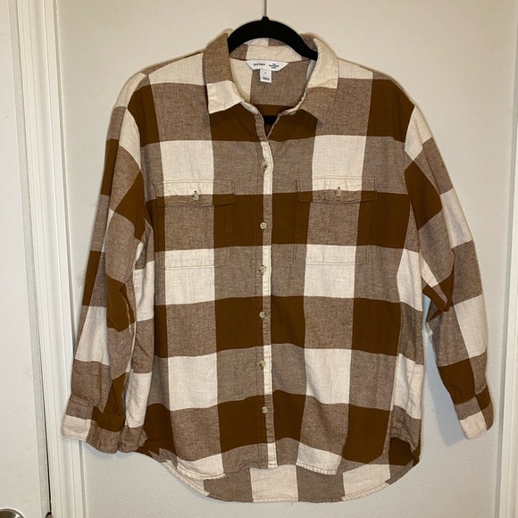 Old Navy Boyfriend Flannel, Brown and Cream Plaid - Picture 2 of 6